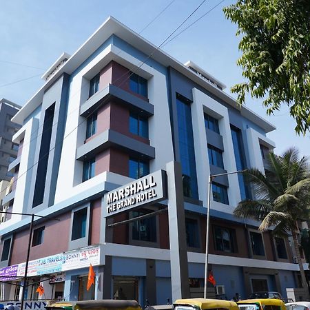 Marshall The Grand Hotel Ahmedabad Ngoại thất bức ảnh