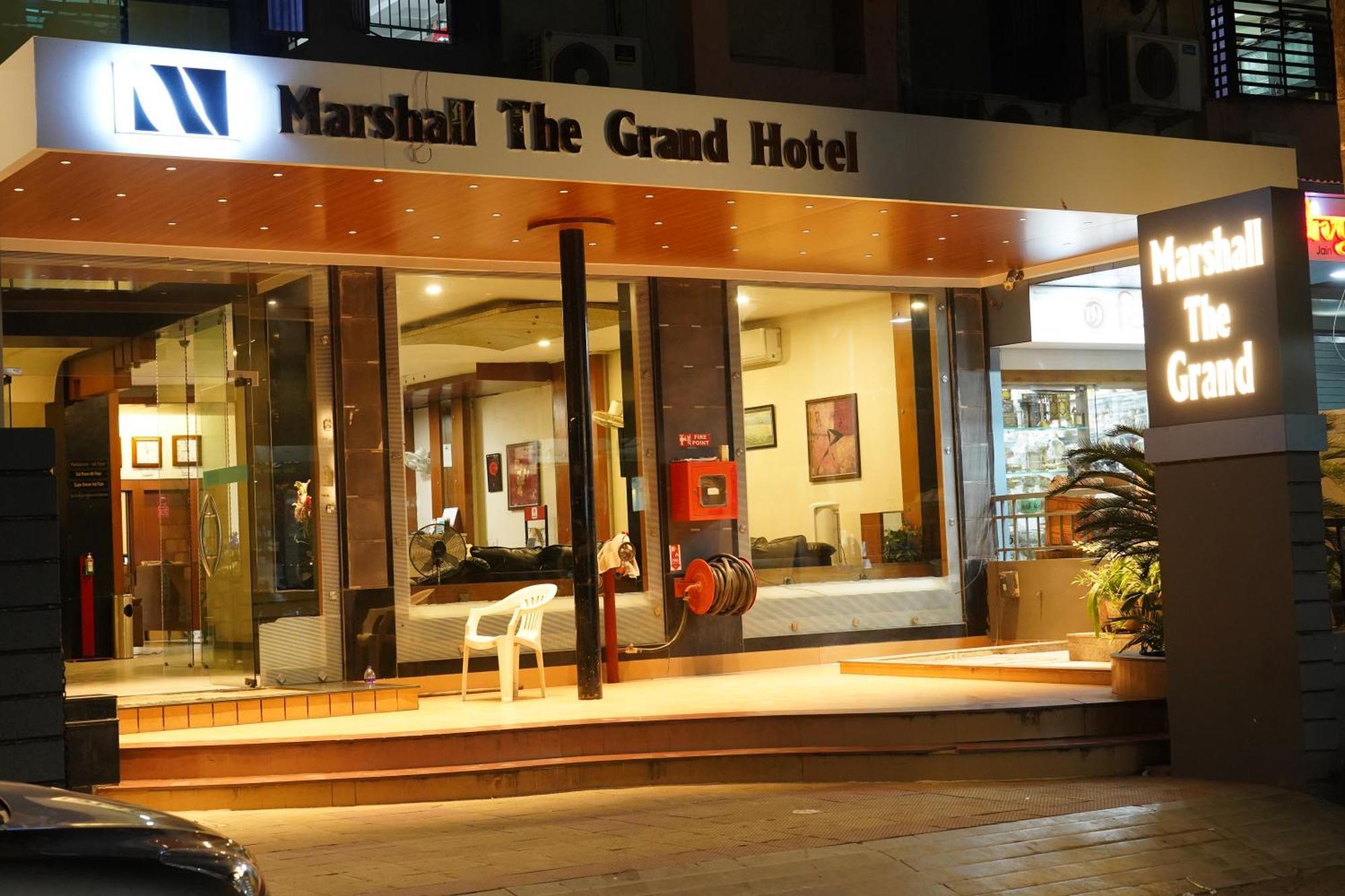 Marshall The Grand Hotel Ahmedabad Ngoại thất bức ảnh