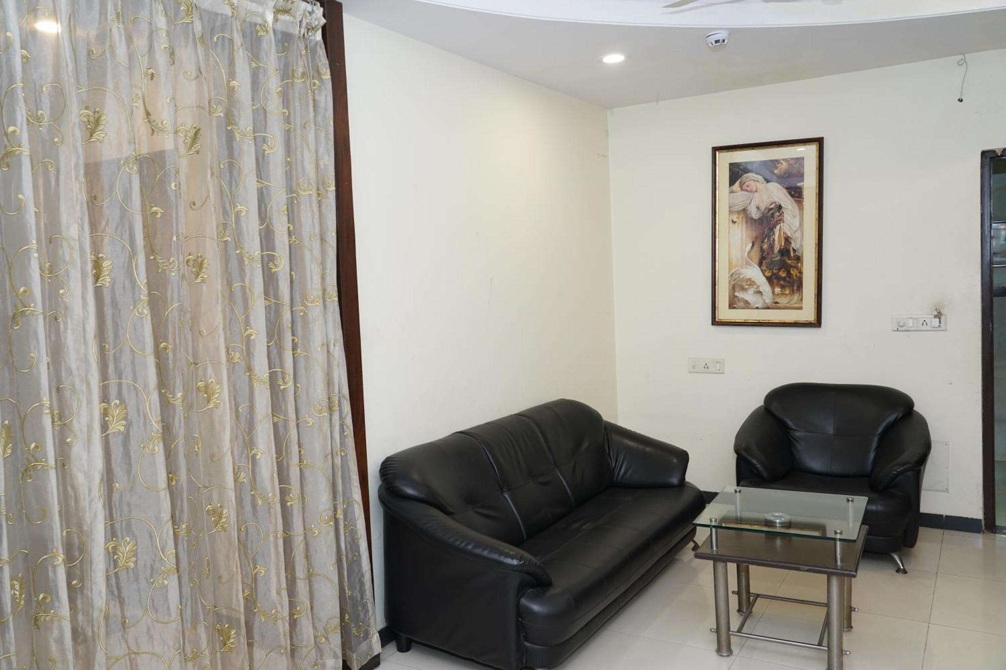 Marshall The Grand Hotel Ahmedabad Ngoại thất bức ảnh