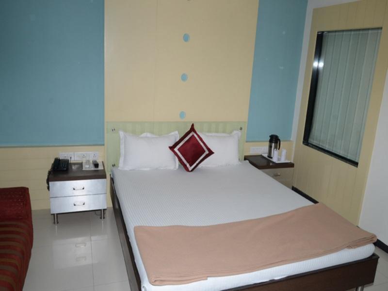 Marshall The Grand Hotel Ahmedabad Ngoại thất bức ảnh